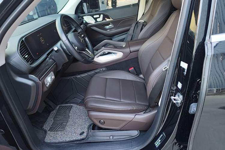 Used Mercedes-Benz GLE 2022 Facelifted GLE 350 4MATIC Fashion Edition Left Front Seat