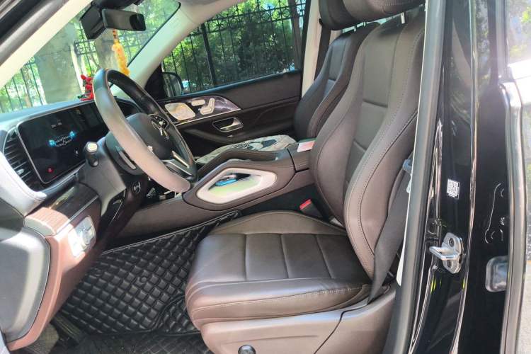 Used Mercedes-Benz GLE 2022 Facelifted GLE 350 4MATIC Fashion Edition Left Front Seat