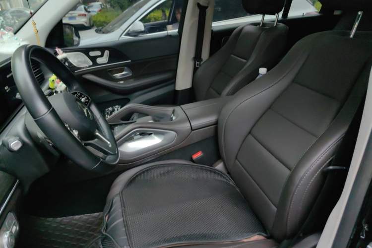 Used Mercedes-Benz GLE 2022 Facelifted GLE 350 4MATIC Fashion Edition Left Front Seat