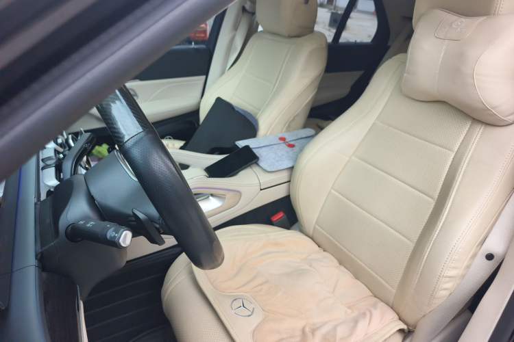 Used Mercedes-Benz GLE 2022 Facelifted GLE 350 4MATIC Fashion Edition Left Front Seat