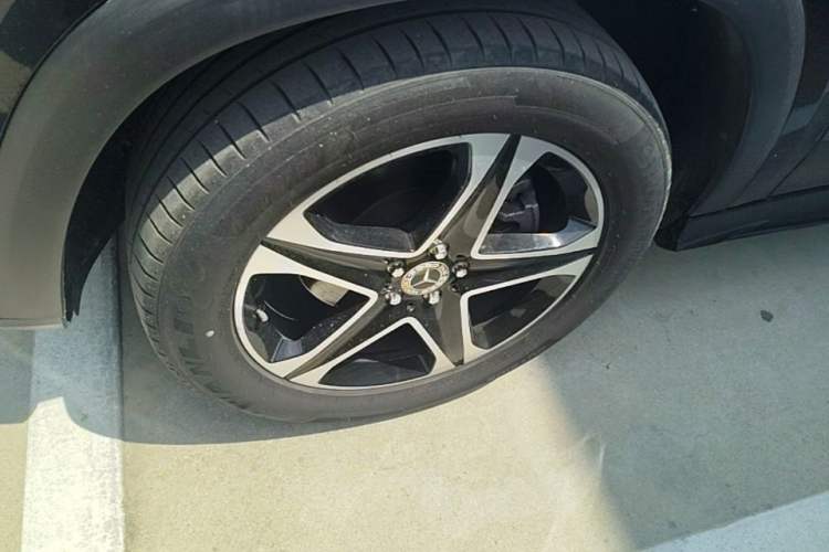Used Mercedes-Benz GLE 2022 GLE 350 4MATIC Stylish Model Left Front Wheel Hub