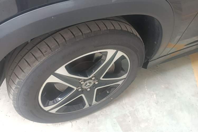 Used Mercedes-Benz GLE 2022 GLE 350 4MATIC Dynamic Edition Left Front Wheel Hub