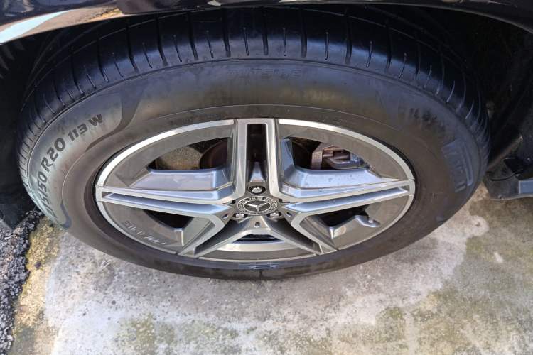 Used Mercedes-Benz GLE 2022 GLE 450 4MATIC Stylish Model Left Front Wheel Hub