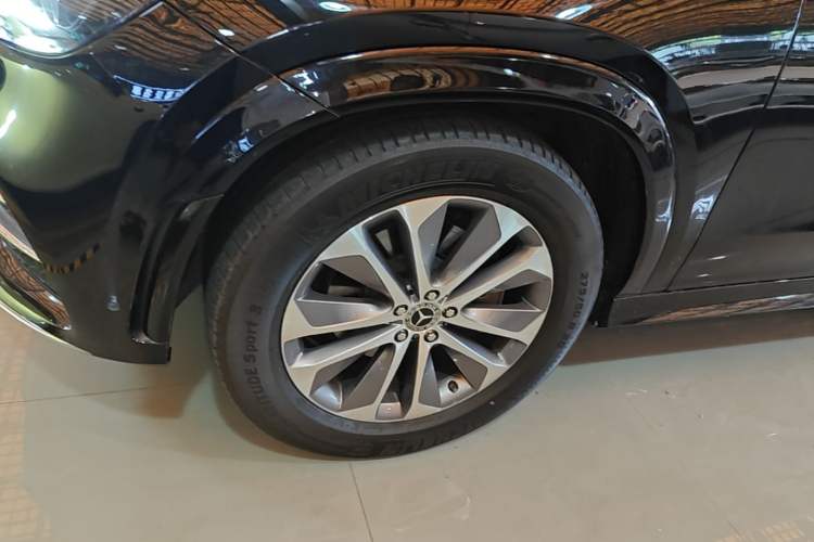 Used Mercedes-Benz GLE 2022 Facelifted GLE 350 4MATIC Fashion Edition Left Front Wheel Hub