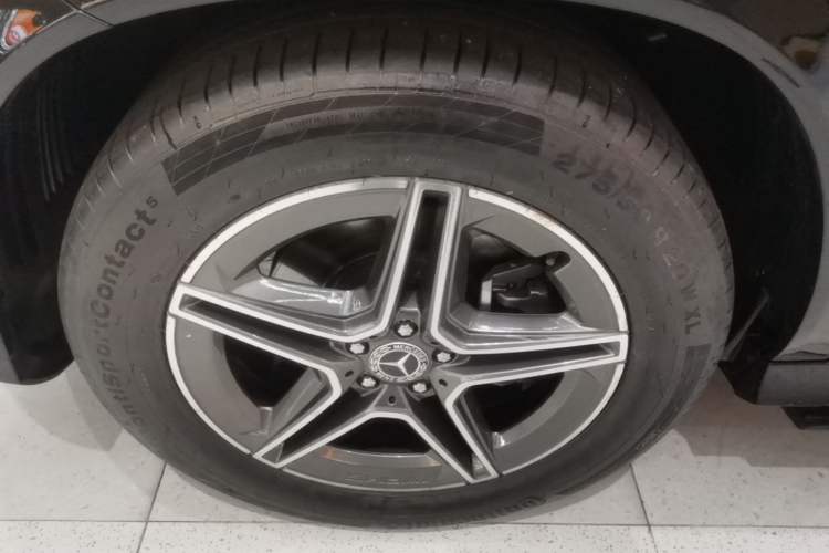 Used Mercedes-Benz GLE 2022 Facelifted GLE 350 4MATIC Fashion Edition Left Front Wheel Hub
