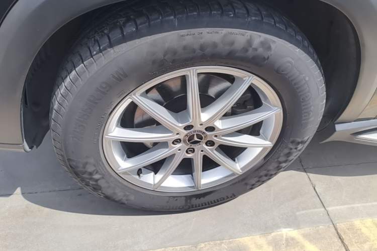 Used Mercedes-Benz GLE 2022 GLE 350 4MATIC Dynamic Edition Left Front Wheel Hub