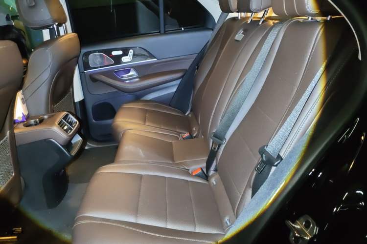 Used Mercedes-Benz GLE 2022 GLE 350 4MATIC Stylish Model Left Rear Seat