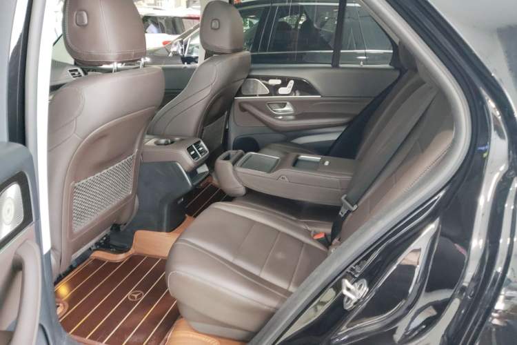 Used Mercedes-Benz GLE 2022 Refreshed GLE 350 4MATIC Dynamic Edition Left Rear Seat