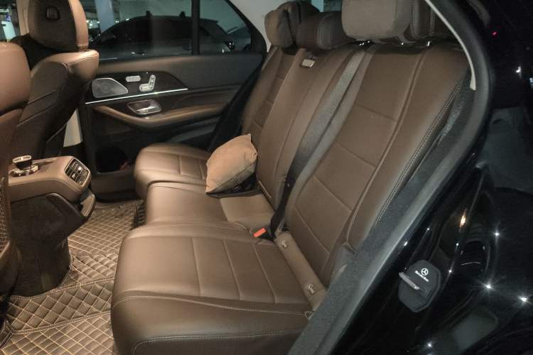 Used Mercedes-Benz GLE 2022 GLE 350 4MATIC Stylish Model Left Rear Seat