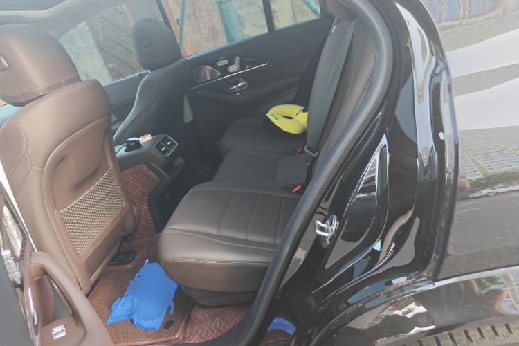 Used Mercedes-Benz GLE 2022 Facelifted GLE 350 4MATIC Fashion Edition Left Rear Seat