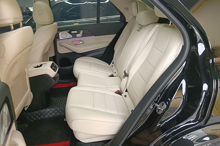 Used Mercedes-Benz GLE 2022 Facelifted GLE 350 4MATIC Fashion Edition Left Rear Seat
