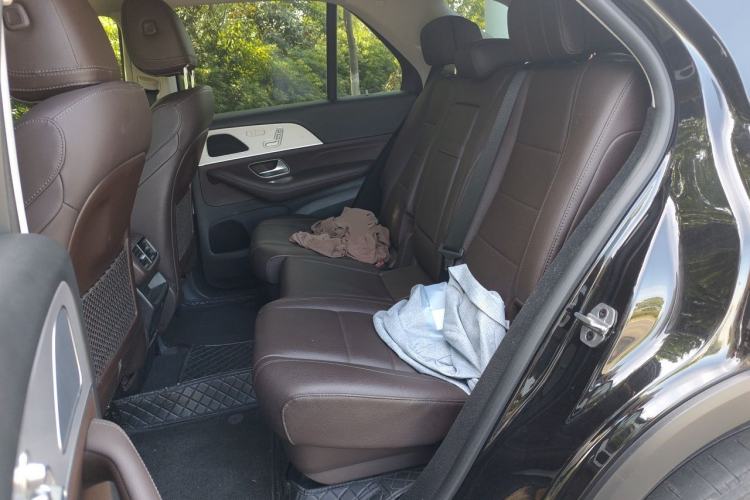 Used Mercedes-Benz GLE 2022 Refreshed GLE 350 4MATIC Dynamic Edition Left Rear Seat