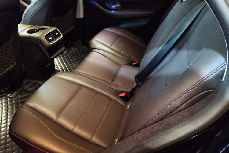 Used Mercedes-Benz GLE 2022 Facelifted GLE 350 4MATIC Fashion Edition Left Rear Seat