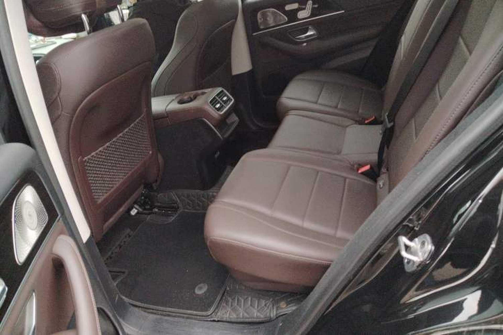 Used Mercedes-Benz GLE 2022 Facelifted GLE 350 4MATIC Fashion Edition Left Rear Seat