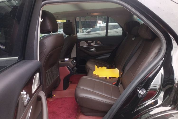 Used Mercedes-Benz GLE 2022 Facelifted GLE 350 4MATIC Fashion Edition Left Rear Seat