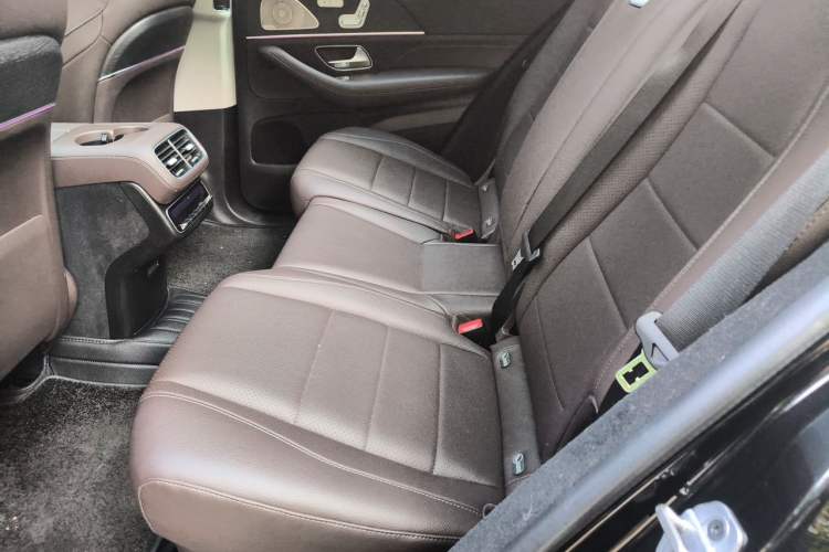 Used Mercedes-Benz GLE 2022 GLE 450 4MATIC Luxury Model Left Rear Seat