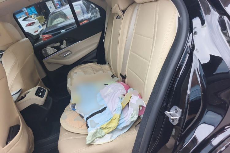 Used Mercedes-Benz GLE 2022 Facelifted GLE 350 4MATIC Fashion Edition Left Rear Seat