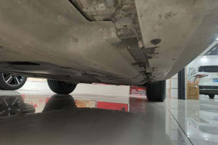 Used Mercedes-Benz GLE 2022 Refreshed GLE 350 4MATIC Dynamic Edition Left Side Sill