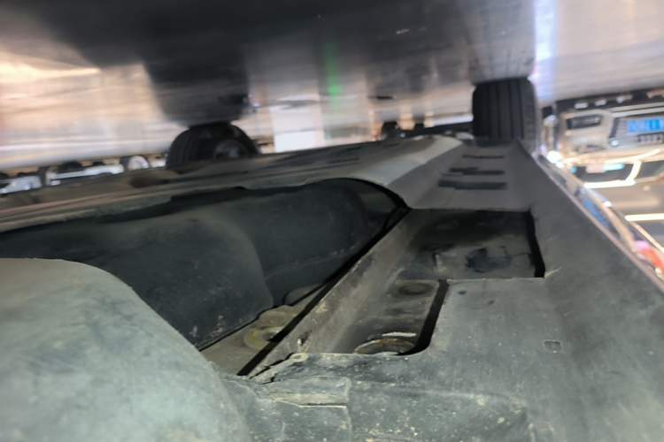 Used Mercedes-Benz GLE 2022 GLE 350 4MATIC Stylish Model Left Side Sill