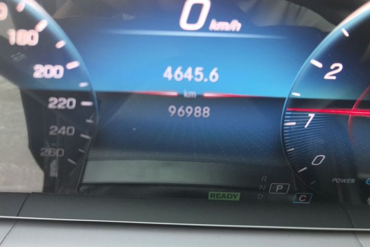 Used Mercedes-Benz GLE 2022 GLE 450 4MATIC Coupe SUV Fashion Model Odometer Close Up