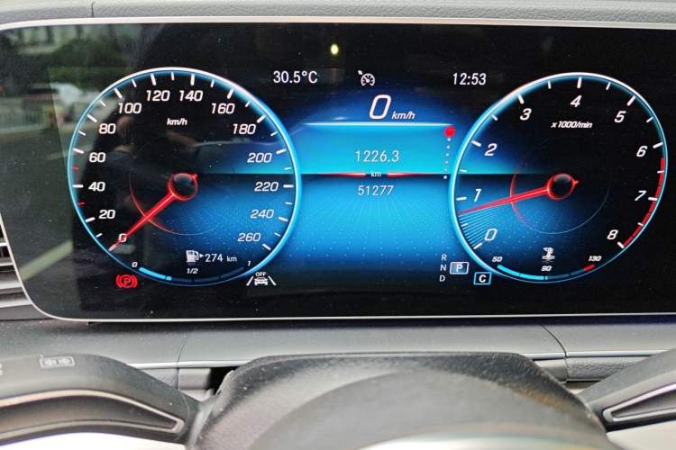 Used Mercedes-Benz GLE 2022 Refreshed GLE 350 4MATIC Dynamic Edition Odometer Close Up