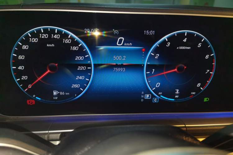 Used Mercedes-Benz GLE 2022 Facelifted GLE 350 4MATIC Fashion Edition Odometer Close Up