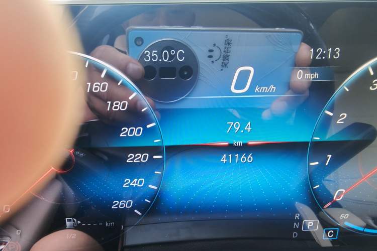 Used Mercedes-Benz GLE 2022 Facelifted GLE 350 4MATIC Fashion Edition Odometer Close Up