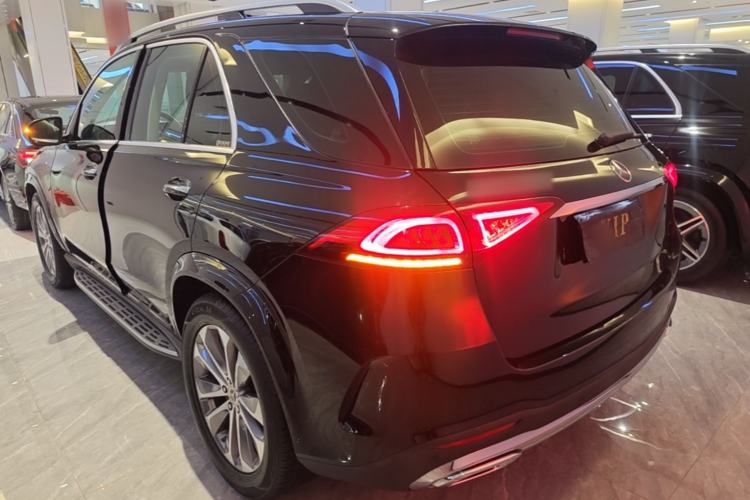 Used Mercedes-Benz GLE 2022 GLE 350 4MATIC Stylish Model Rear Left 45 Deg