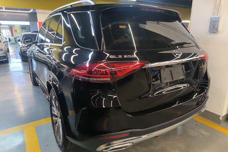 Used Mercedes-Benz GLE 2022 GLE 350 4MATIC Stylish Model Rear Left 45 Deg