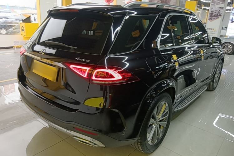 Used Mercedes-Benz GLE 2022 Facelifted GLE 350 4MATIC Fashion Edition Rear Right 45 Deg