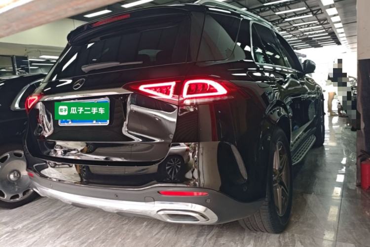 Used Mercedes-Benz GLE 2022 Refreshed GLE 450 4MATIC Luxury Edition Rear Right 45 Deg