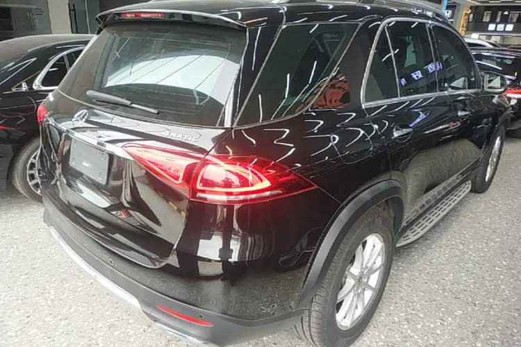 Used Mercedes-Benz GLE 2022 GLE 350 4MATIC Dynamic Edition Rear Right 45 Deg