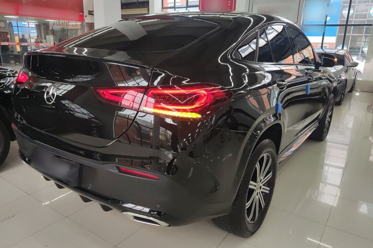 Used Mercedes-Benz GLE 2022 Refreshed GLE 350 4MATIC Coupe SUV Luxury Edition Rear Right 45 Deg