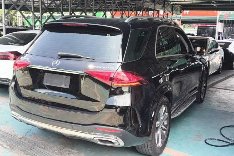 Used Mercedes-Benz GLE 2022 GLE 350 4MATIC Stylish Model Rear Right 45 Deg