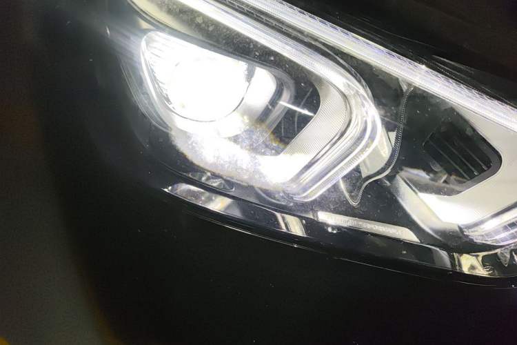 Used Mercedes-Benz GLE  Right Front Headlight