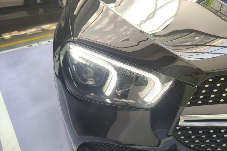 Used Mercedes-Benz GLE 2022 Refreshed GLE 350 4MATIC Coupe SUV Luxury Edition Right Front Headlight