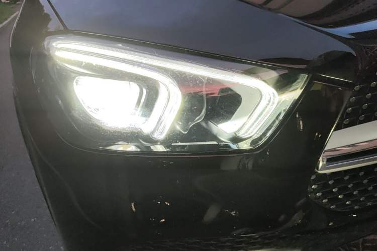 Used Mercedes-Benz GLE 2022 Refreshed GLE 450 4MATIC Luxury Edition Right Front Headlight