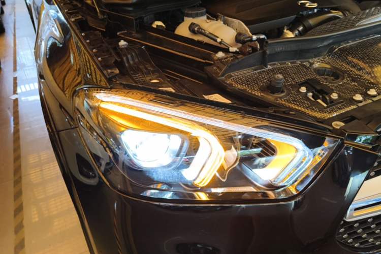 Used Mercedes-Benz GLE 2022 Facelifted GLE 350 4MATIC Fashion Edition Right Front Headlight
