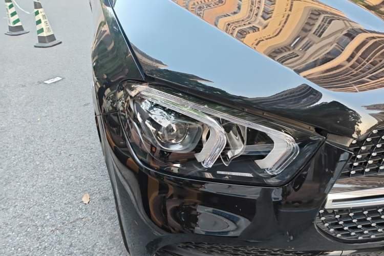 Used Mercedes-Benz GLE 2022 Refreshed GLE 350 4MATIC Coupe SUV Luxury Edition Right Front Headlight