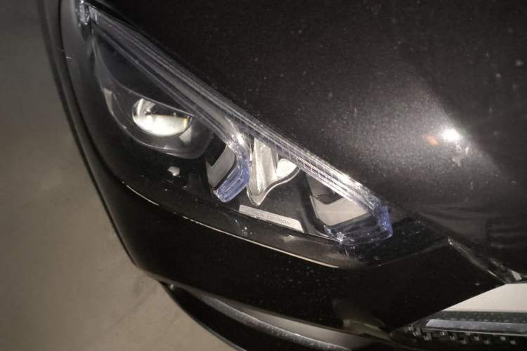 Used Mercedes-Benz GLE 2022 GLE 450 4MATIC Luxury Model Right Front Headlight