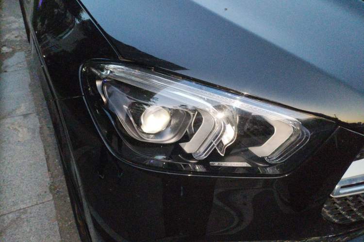 Used Mercedes-Benz GLE 2022 Facelifted GLE 350 4MATIC Fashion Edition Right Front Headlight