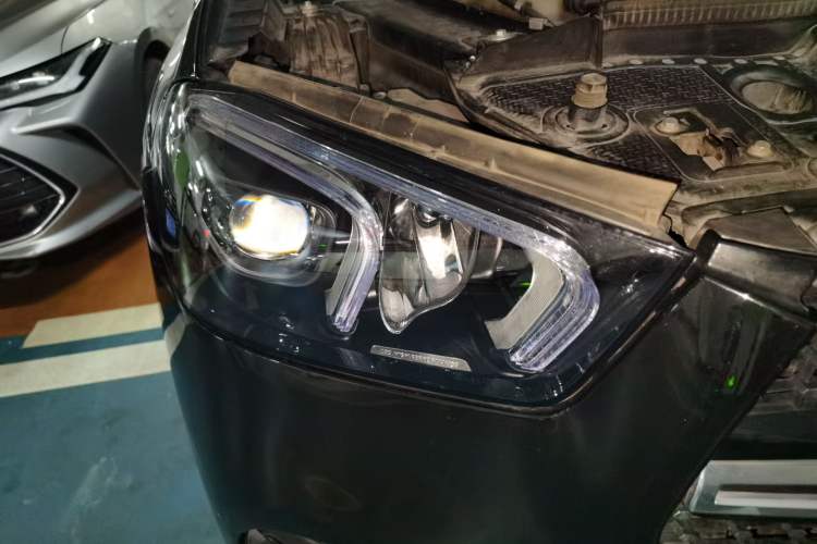 Used Mercedes-Benz GLE 2022 Facelifted GLE 350 4MATIC Fashion Edition Right Front Headlight