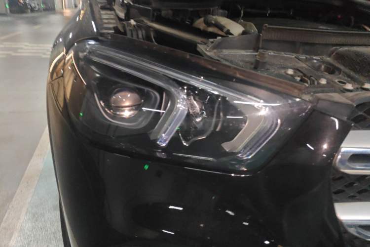 Used Mercedes-Benz GLE  Right Front Headlight