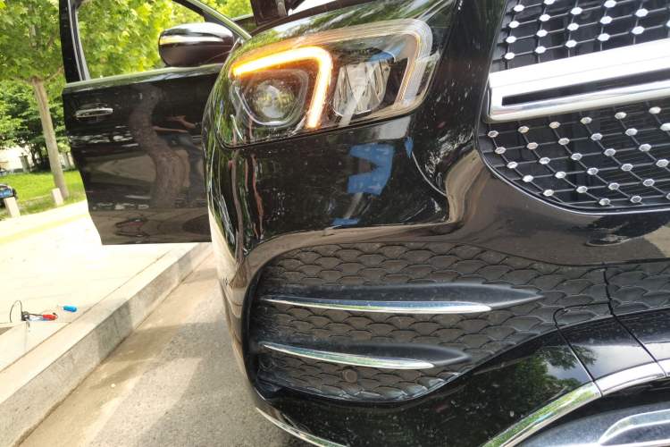 Used Mercedes-Benz GLE 2022 GLE 350 4MATIC Stylish Model Right Front Headlight