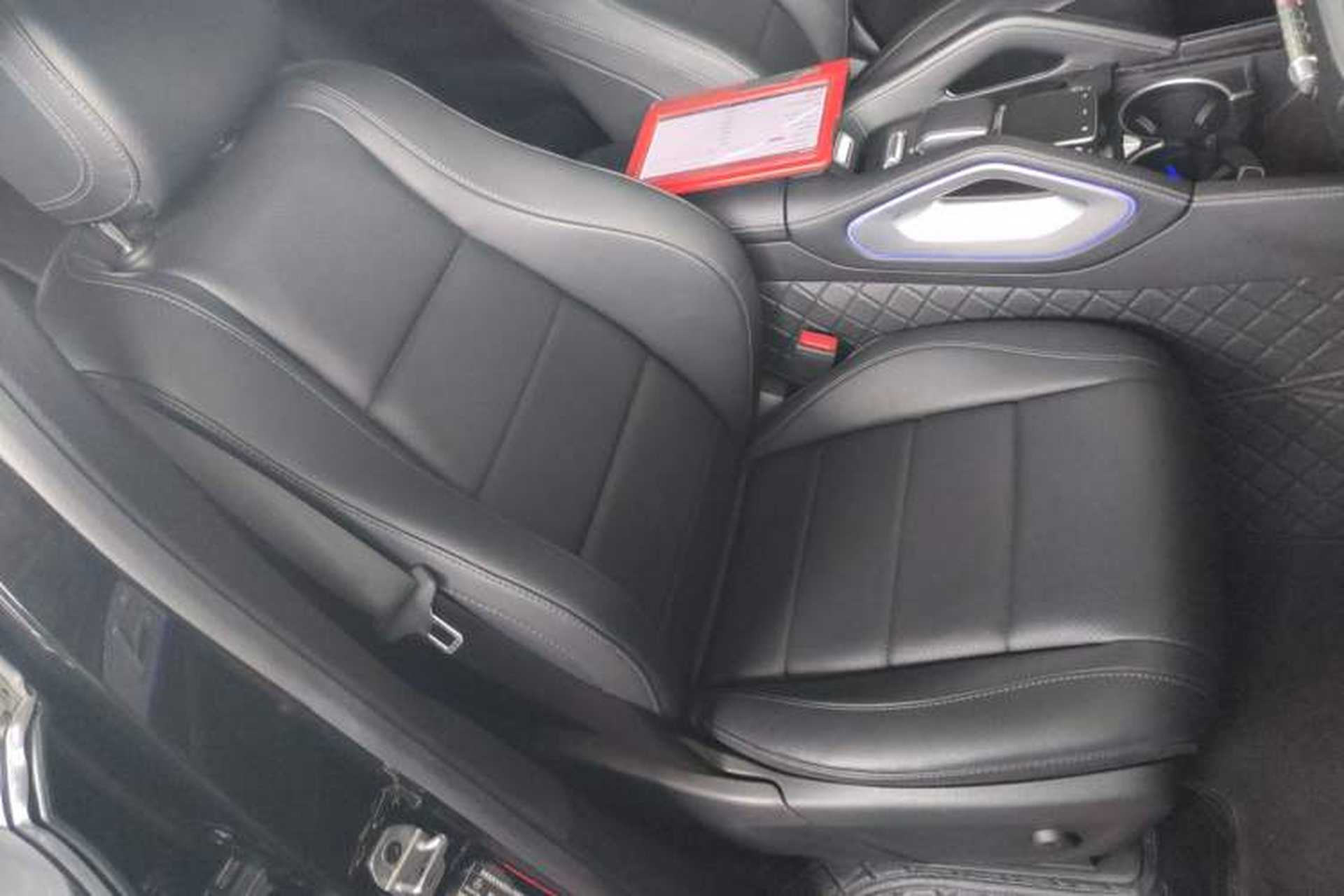 Used Mercedes-Benz GLE 2022 GLE 350 4MATIC Coupe SUV Fashion Model Right Front Seat