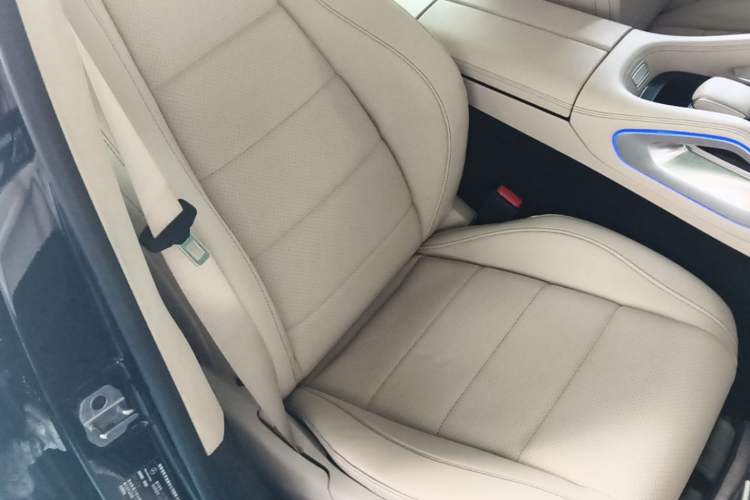 Used Mercedes-Benz GLE 2022 GLE 350 4MATIC Stylish Model Right Front Seat