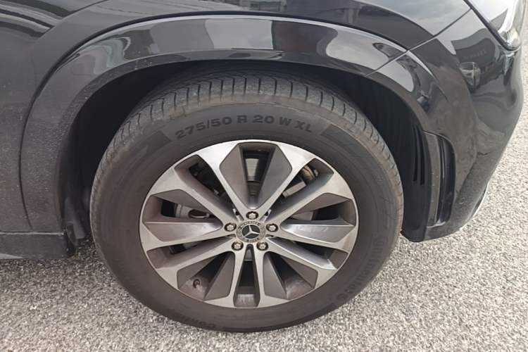 Used Mercedes-Benz GLE 2022 GLE 350 4MATIC Stylish Model Right Front Wheel Hub