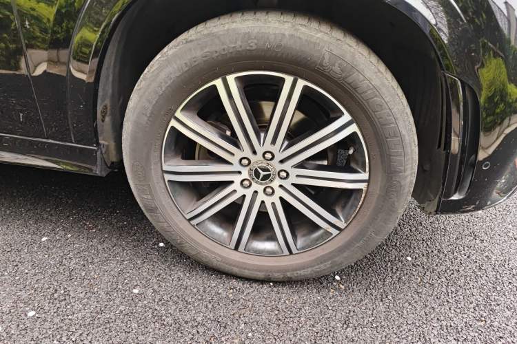 Used Mercedes-Benz GLE 2022 GLE 350 4MATIC Coupe SUV Luxury Model Right Front Wheel Hub