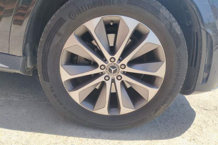 Used Mercedes-Benz GLE 2022 GLE 350 4MATIC Stylish Model Right Front Wheel Hub