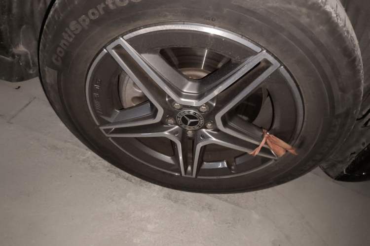 Used Mercedes-Benz GLE 2022 GLE 450 4MATIC Luxury Model Right Front Wheel Hub